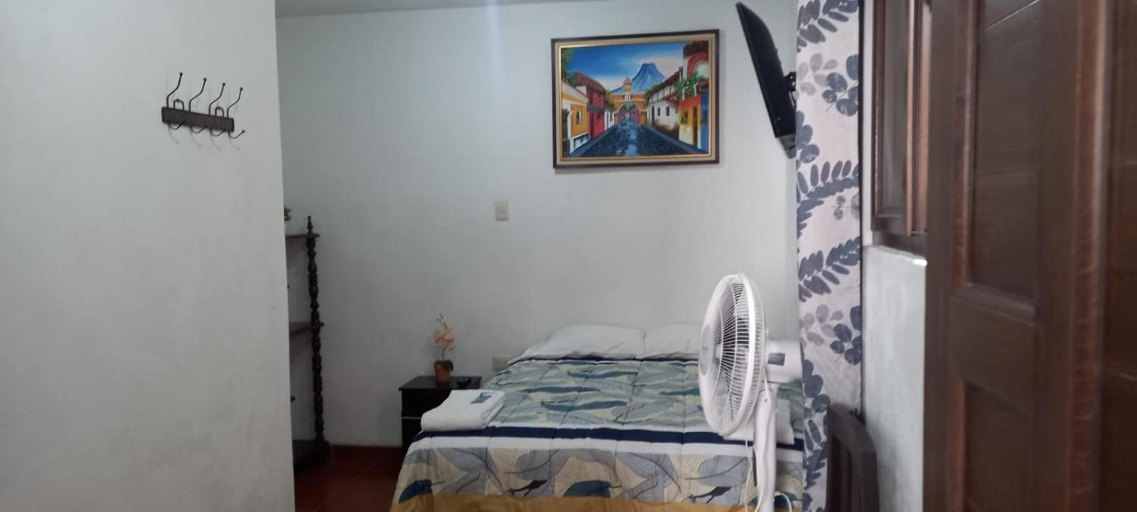 Hotel Maya America Panajachel Bagian luar foto